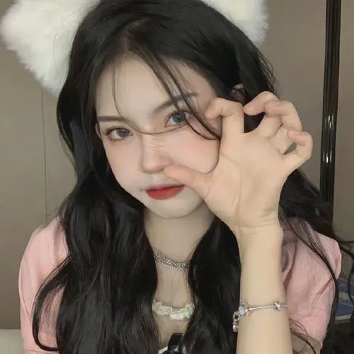 晨曦下的东岸码头